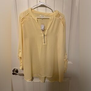 Maurice’s- yellow blouse with zipper